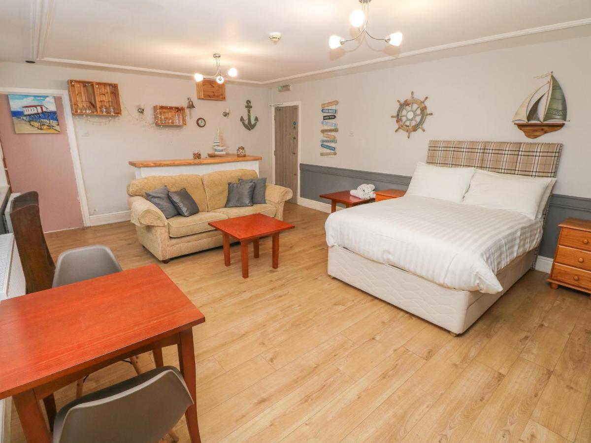 Studio Apartment Tenby Dış mekan fotoğraf